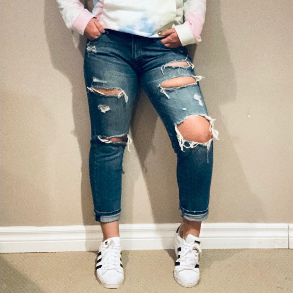 Ripped boyfriend jeans
